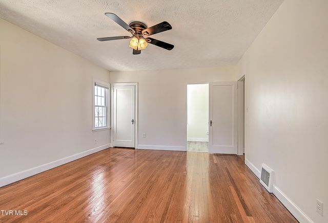 161 West Sevier Avenue, Kingsport, TN 37660