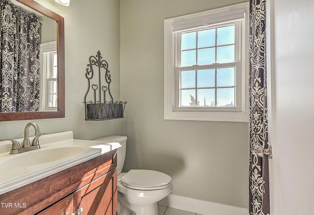 161 West Sevier Avenue, Kingsport, TN 37660