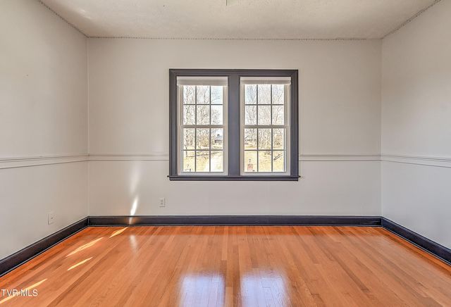 161 West Sevier Avenue, Kingsport, TN 37660