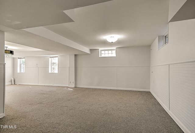 161 West Sevier Avenue, Kingsport, TN 37660