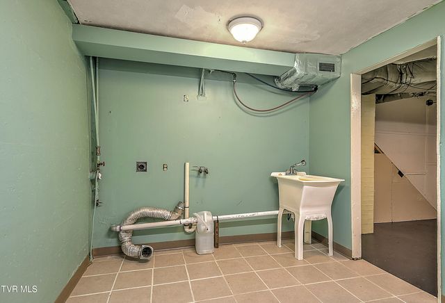 161 West Sevier Avenue, Kingsport, TN 37660