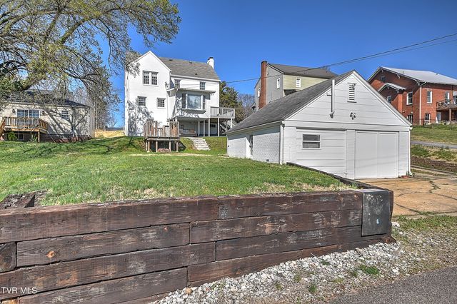 161 West Sevier Avenue, Kingsport, TN 37660