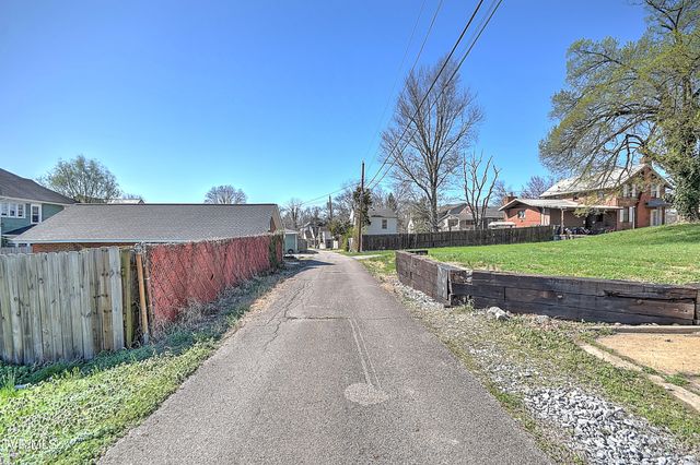 161 West Sevier Avenue, Kingsport, TN 37660