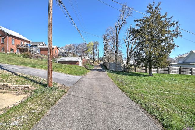 161 West Sevier Avenue, Kingsport, TN 37660