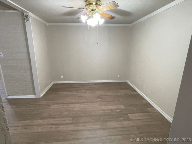 329 S 45th West Avenue, Tulsa, OK 74127