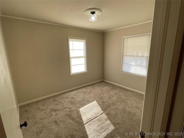 329 S 45th West Avenue, Tulsa, OK 74127