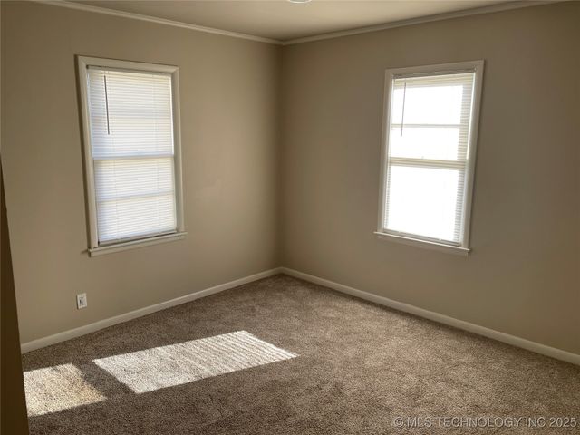 329 S 45th West Avenue, Tulsa, OK 74127