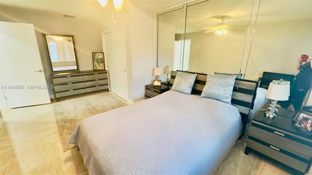 329 SE 3rd St 502S, Hallandale Beach, FL 33009