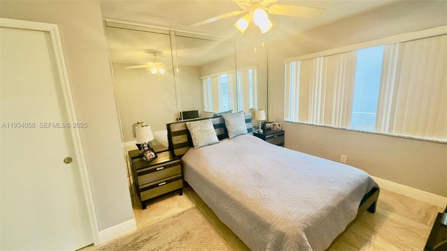 329 SE 3rd St 502S, Hallandale Beach, FL 33009