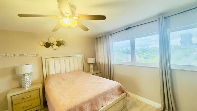 329 SE 3rd St 502S, Hallandale Beach, FL 33009