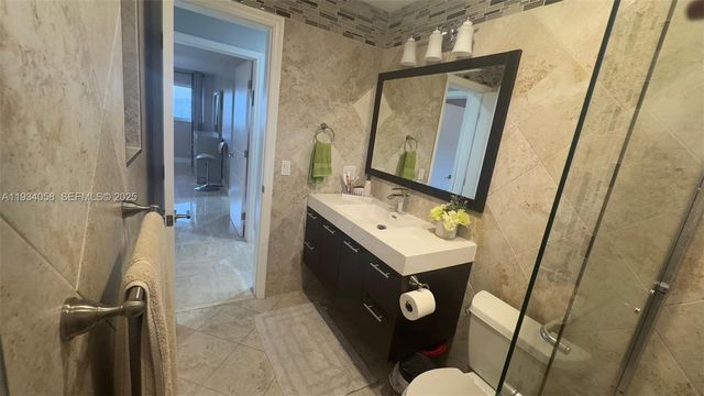 329 SE 3rd St 502S, Hallandale Beach, FL 33009