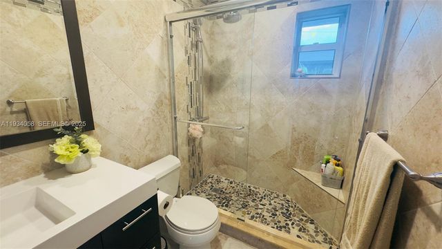 329 SE 3rd St 502S, Hallandale Beach, FL 33009