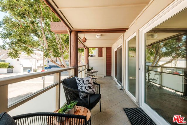 4350 Via Dolce 107, Los Angeles, CA 90292