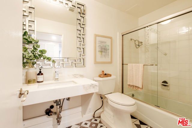 4350 Via Dolce 107, Los Angeles, CA 90292