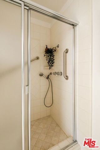 4350 Via Dolce 107, Los Angeles, CA 90292