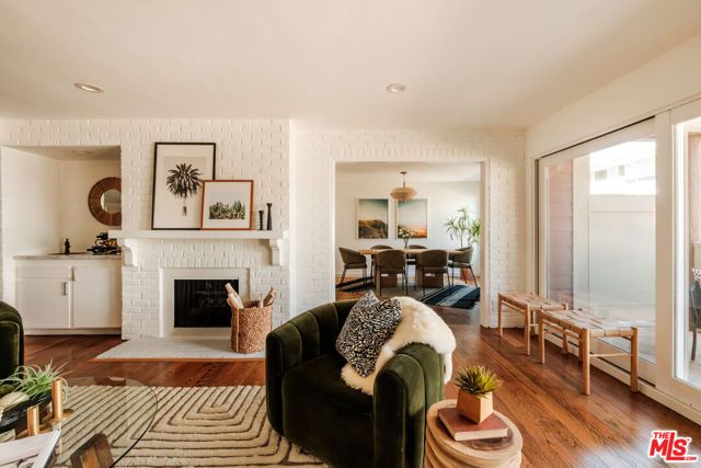 4350 Via Dolce 107, Los Angeles, CA 90292