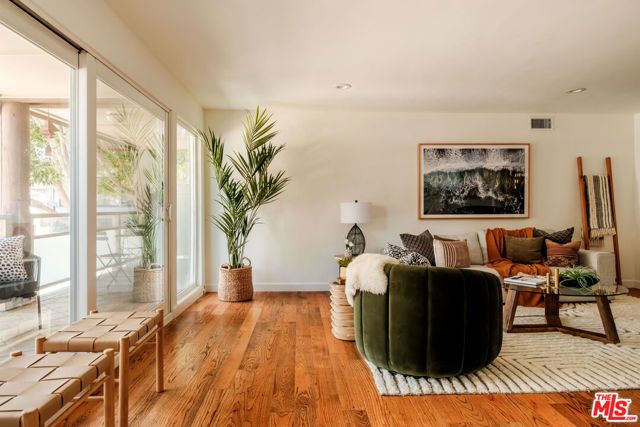 4350 Via Dolce 107, Los Angeles, CA 90292