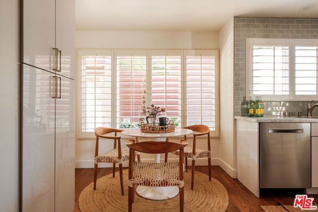 4350 Via Dolce 107, Los Angeles, CA 90292