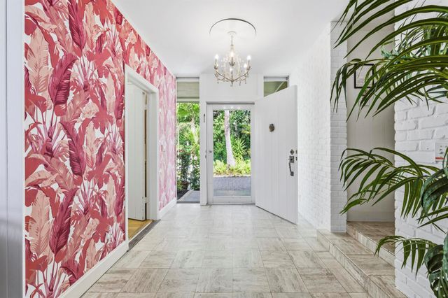 110 Merrain Road, Palm Beach, FL 33480