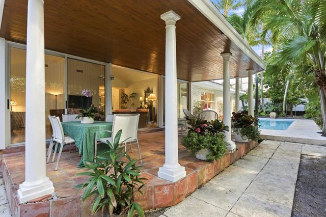 110 Merrain Road, Palm Beach, FL 33480