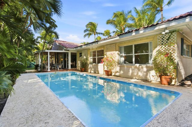 110 Merrain Road, Palm Beach, FL 33480