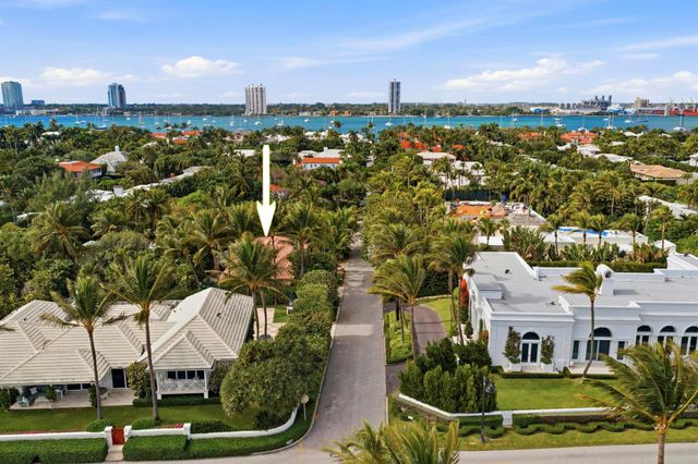 110 Merrain Road, Palm Beach, FL 33480