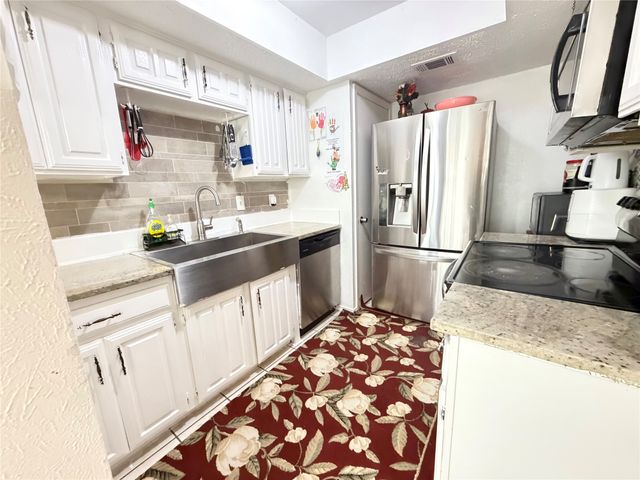 2906 Nova Drive, Garland, TX 75044