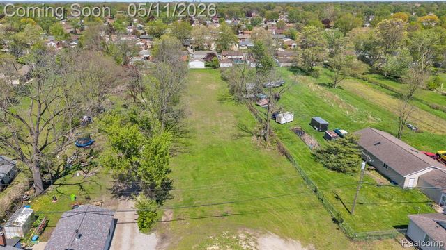 33152 Ann Arbor Trail, Westland, MI 48185