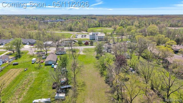 33152 Ann Arbor Trail, Westland, MI 48185