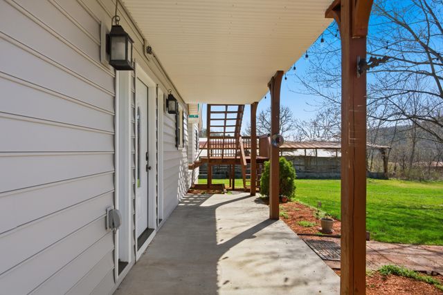 6458 Piney Woods RD, Riner, VA 24149