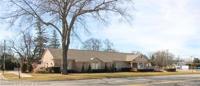 29049 Joy Road, Westland, MI 48185