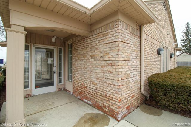 29049 Joy Road, Westland, MI 48185