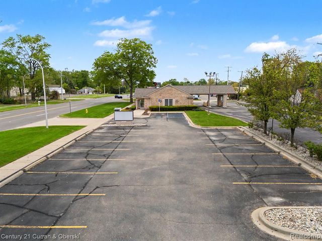 29049 Joy Road, Westland, MI 48185