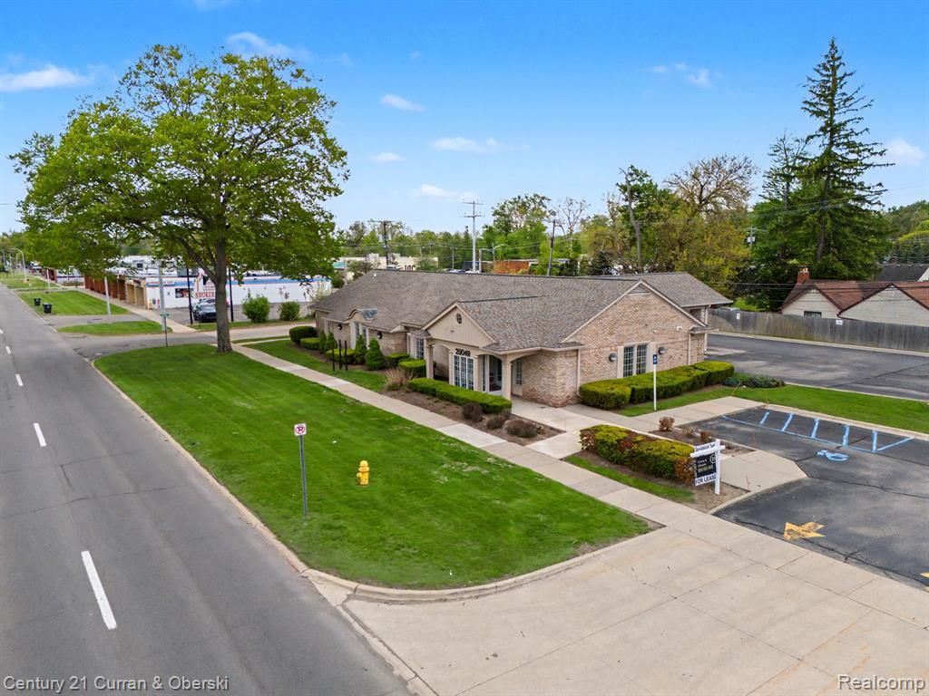 29049 Joy Road, Westland, MI 48185