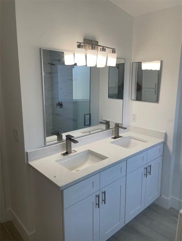 7235 HUNTERDON DRIVE, Orlando, FL 32835