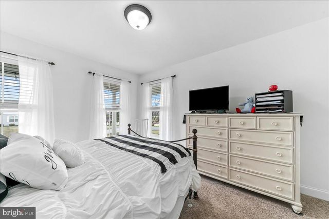 2 ALBRIGHT WAY, Quarryville, PA 17566