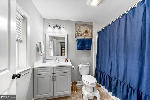 2 ALBRIGHT WAY, Quarryville, PA 17566