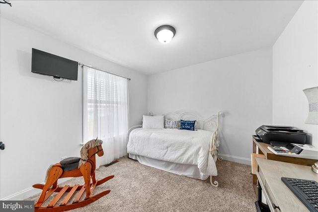 2 ALBRIGHT WAY, Quarryville, PA 17566