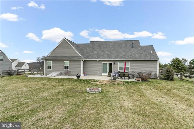 2 ALBRIGHT WAY, Quarryville, PA 17566