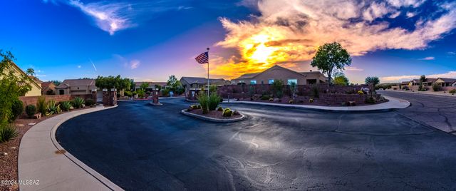 716 W Shadow Wood Street, Green Valley, AZ 85614