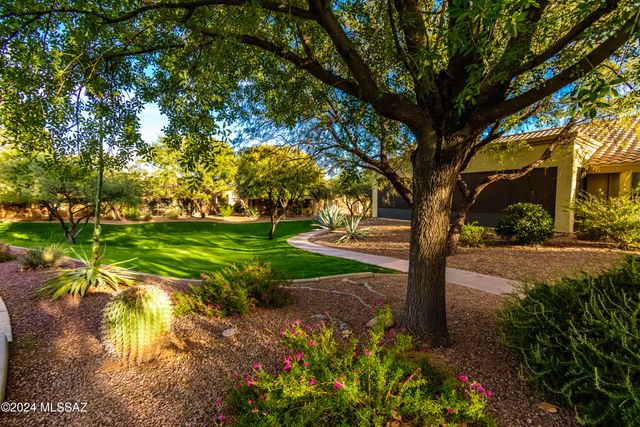 716 W Shadow Wood Street, Green Valley, AZ 85614