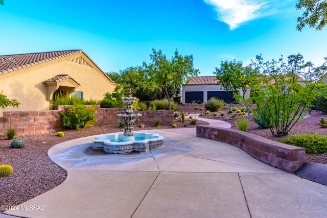 716 W Shadow Wood Street, Green Valley, AZ 85614