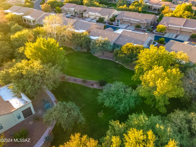716 W Shadow Wood Street, Green Valley, AZ 85614