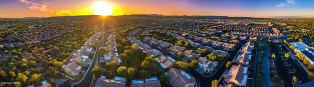 716 W Shadow Wood Street, Green Valley, AZ 85614