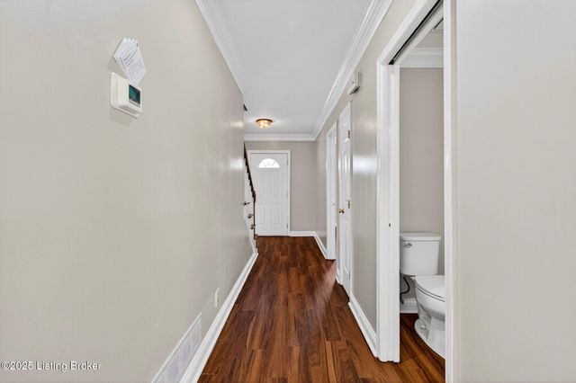 12600 Blackthorn Trace, Louisville, KY 40299