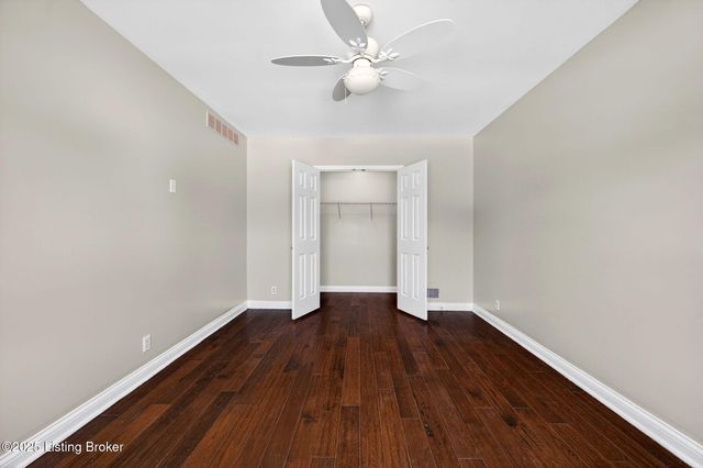 12600 Blackthorn Trace, Louisville, KY 40299