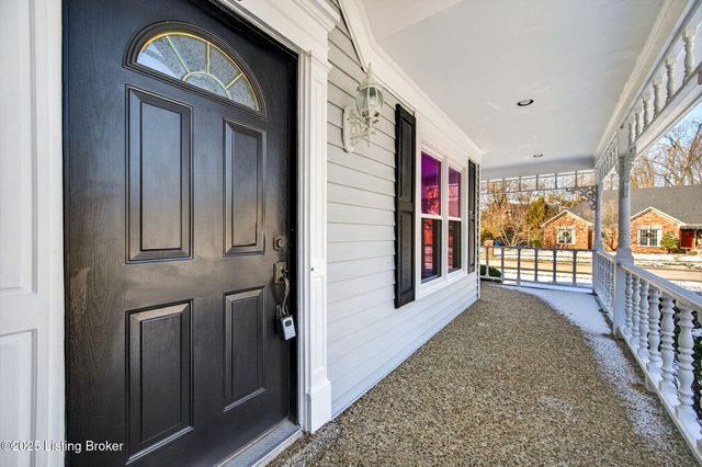 12600 Blackthorn Trace, Louisville, KY 40299