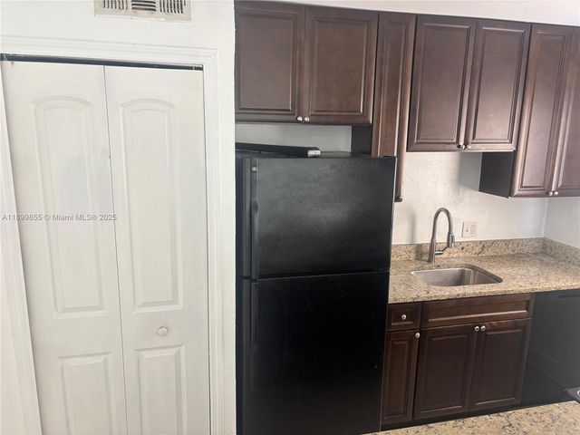 2777 L B MCLEOD RD C, Orlando, FL 32805