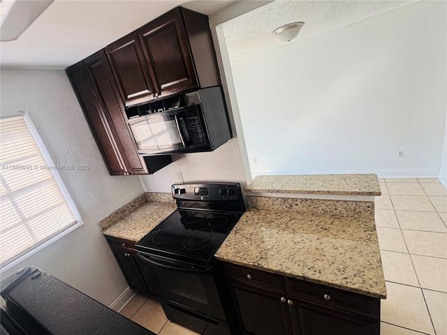 2777 L B MCLEOD RD C, Orlando, FL 32805