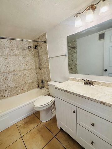 2777 L B MCLEOD RD C, Orlando, FL 32805